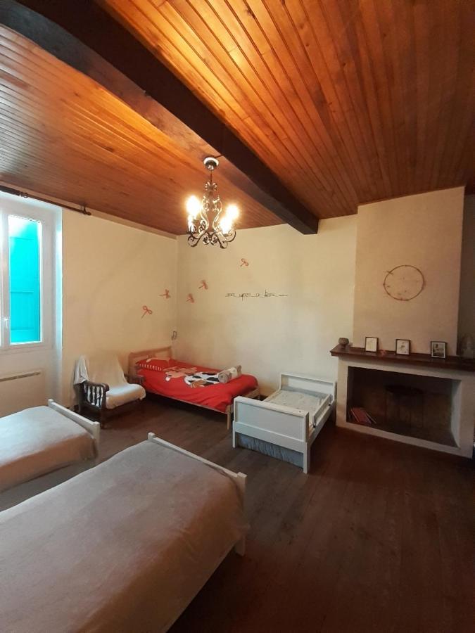 Maison Au Village Du Livre Montolieu Zewnętrze zdjęcie